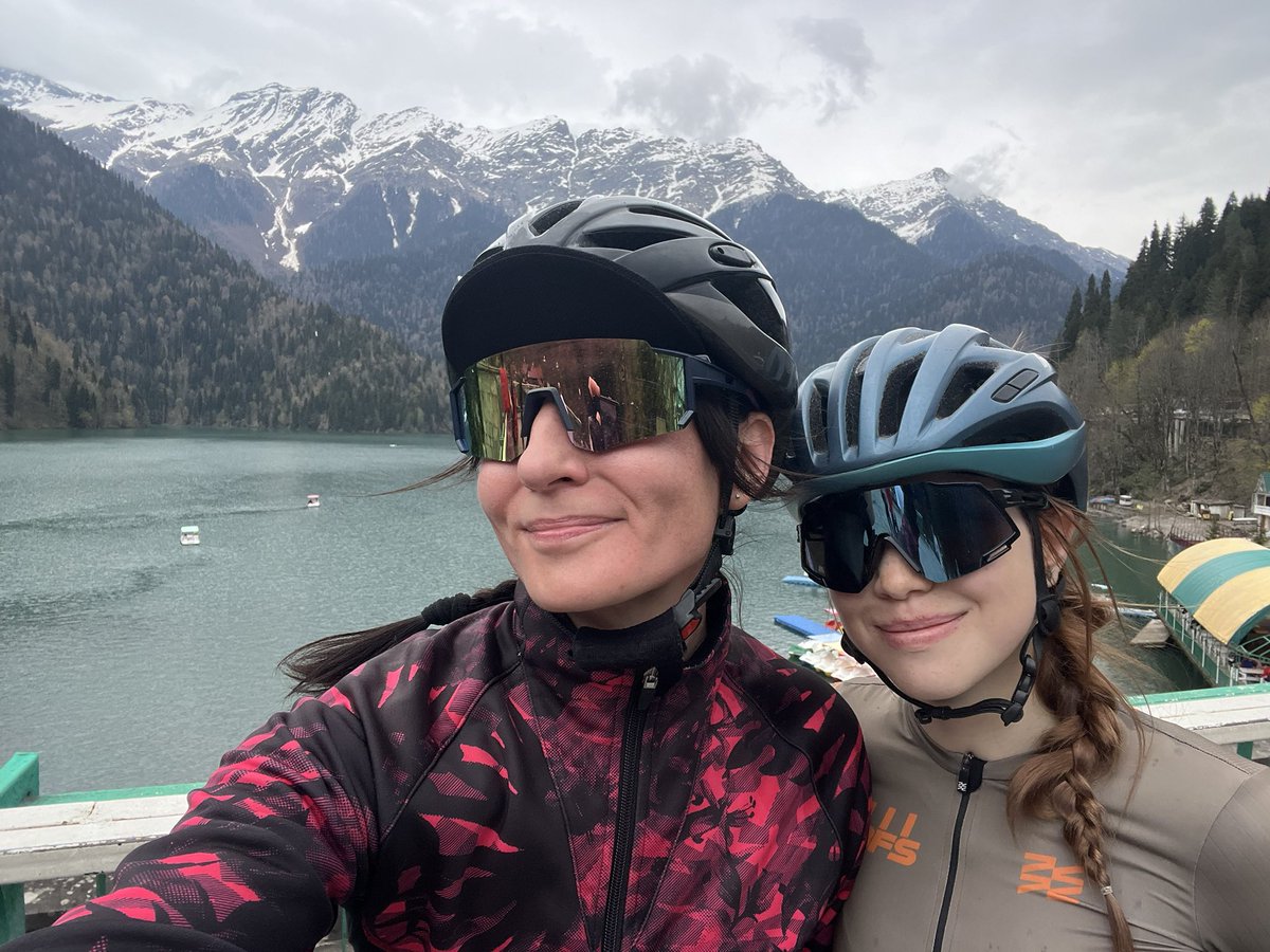 Тур де Рица

4000 калорий