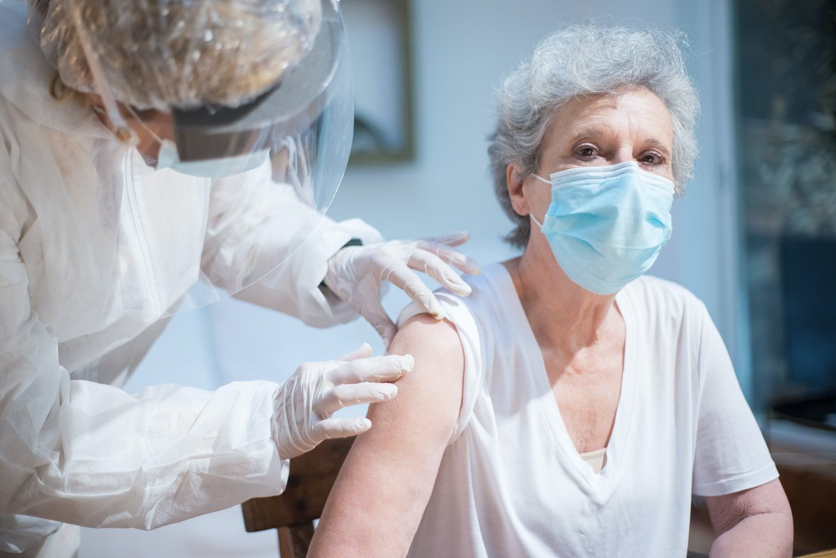 HPRU_EBS's tweet image. 🌎It's #worldimmunisationweek!🌎ICYMI, we researched what people aged 55+ across the UK think about the current vaccine offer. This was to understand if the current offer fits the needs of those the vaccines are available to.
Read more ▶️bit.ly/43t90Bx @BristolUni