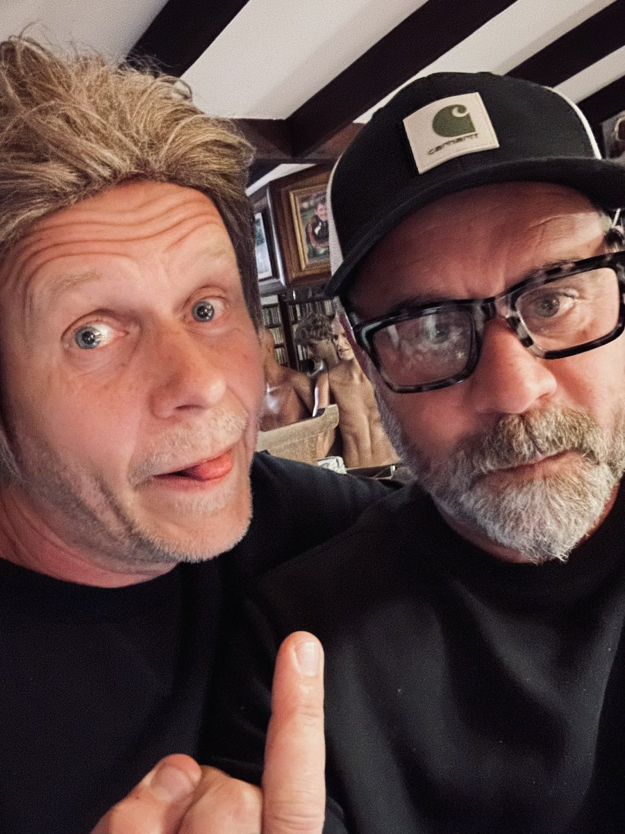 Acceptableinthe80s tweet media