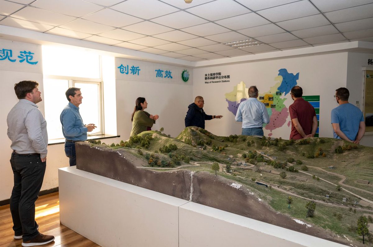 Laboratorio de Erosión-Soil Erosion Lab (@erosionlab_ias) on Twitter photo On April 15th, we had the pleasure of joining <a href="/CVUTPraha/">ČVUT v Praze</a>, #BAW, #BFU and <a href="/BOKUvienna/">BOKU University</a> at the symposium "From In-situ Field Monitoring to Modelling" hosted by Beijing Forestry University. We also had the chance to visit the university’s leading soil laboratories #SoilScience On April 15th, we had the pleasure of joining <a href="/CVUTPraha/">ČVUT v Praze</a>, #BAW, #BFU and <a href="/BOKUvienna/">BOKU University</a> at the symposium "From In-situ Field Monitoring to Modelling" hosted by Beijing Forestry University. We also had the chance to visit the university’s leading soil laboratories #SoilScience