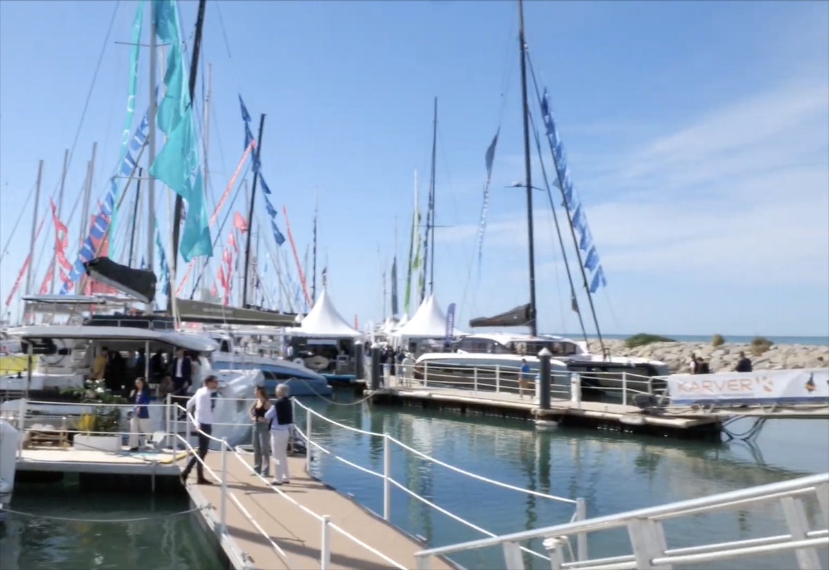 ecom_news's tweet image. 🛟⚓️🚤 #LaGrandeMotte : En direct du Salon International du #Multicoque ! Avec 220 km de côtes et 35 ports de plaisance, la région #Occitanie s'impose comme leader de l'économie bleue en France. Reportage 🔗 bit.ly/4lJKWVa #Nautisme #hérault @S_Rossignol @Occitanie