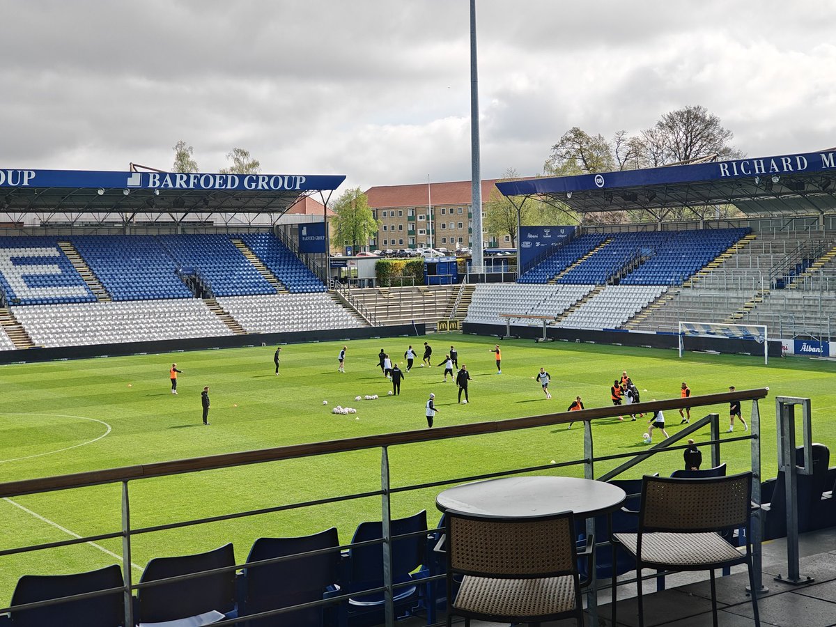 Nina Vibe Petersen tweet media