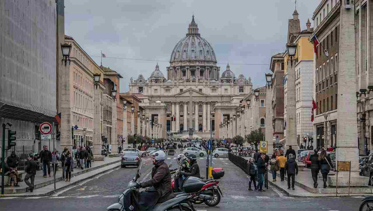 Roma. #Funerali di Papa Francesco, chiusure e zone rosse: come cambia la città #PapaFrancesco ilquotidianodellazio.it/roma-funerali-…