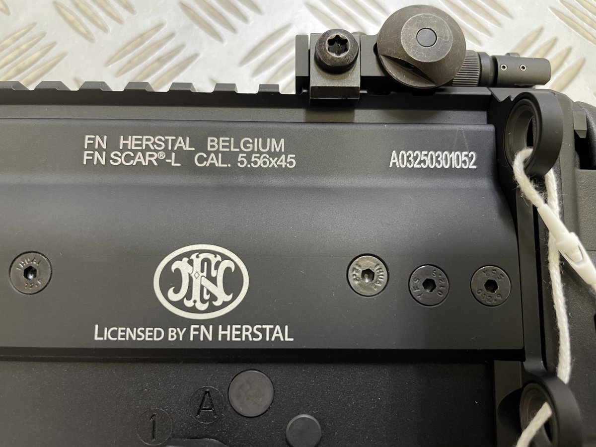 kinwa__official's tweet photo. ー再入荷案内ー

Guns Modify×CYBERGUN社製 FN SCAR-L MK2 ガスブローバック (#MWS System) JP ver. (FN HERSTAL Licensed) BK/TAN　入荷

香港 #GunsModify 社製 #GBB #FN #SCAR-L MK2(FN社 正規ライセンス)が再登場

外観、動作共に👏

※本体と弾倉の刻印に一部仕様変更がございます。

#サバゲー https://t.co/7aek6XF9Rf