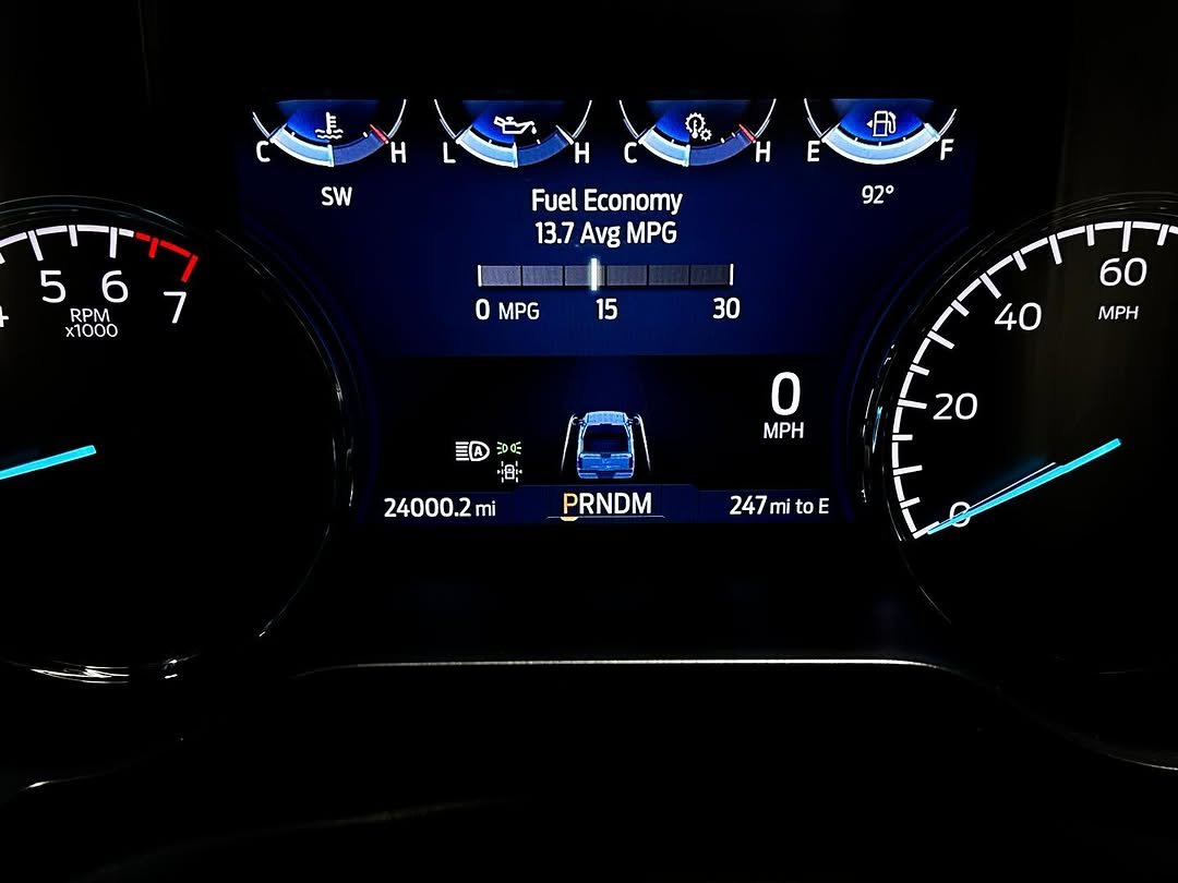 RandyT110's tweet photo. 2022 Ford F-150 XL \n\n‼️Financing Available‼️\n\nTitle: Clean Title \nEngine: 5.0L V8 10-Speed\nDrivetrain: 4X4\nMiles: 24,000\n\nCold A\/C\nApple CarPlay \nLeather inteior \nRaptor steering wheel \nBackup camera \nBackup sensors \nDrive modes \n17”KMC IMS Gloss wheels \n315\/70 https://t.co/5SbO8tuZq7