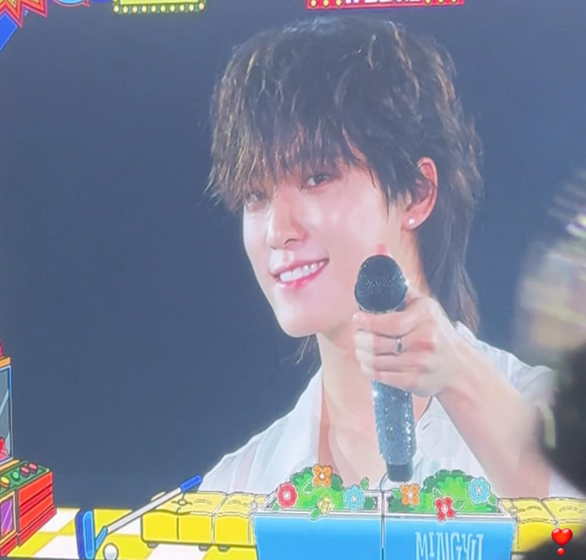 0211hours's tweet photo. gorgeous pretty boy https://t.co/VcqLrSiKWo