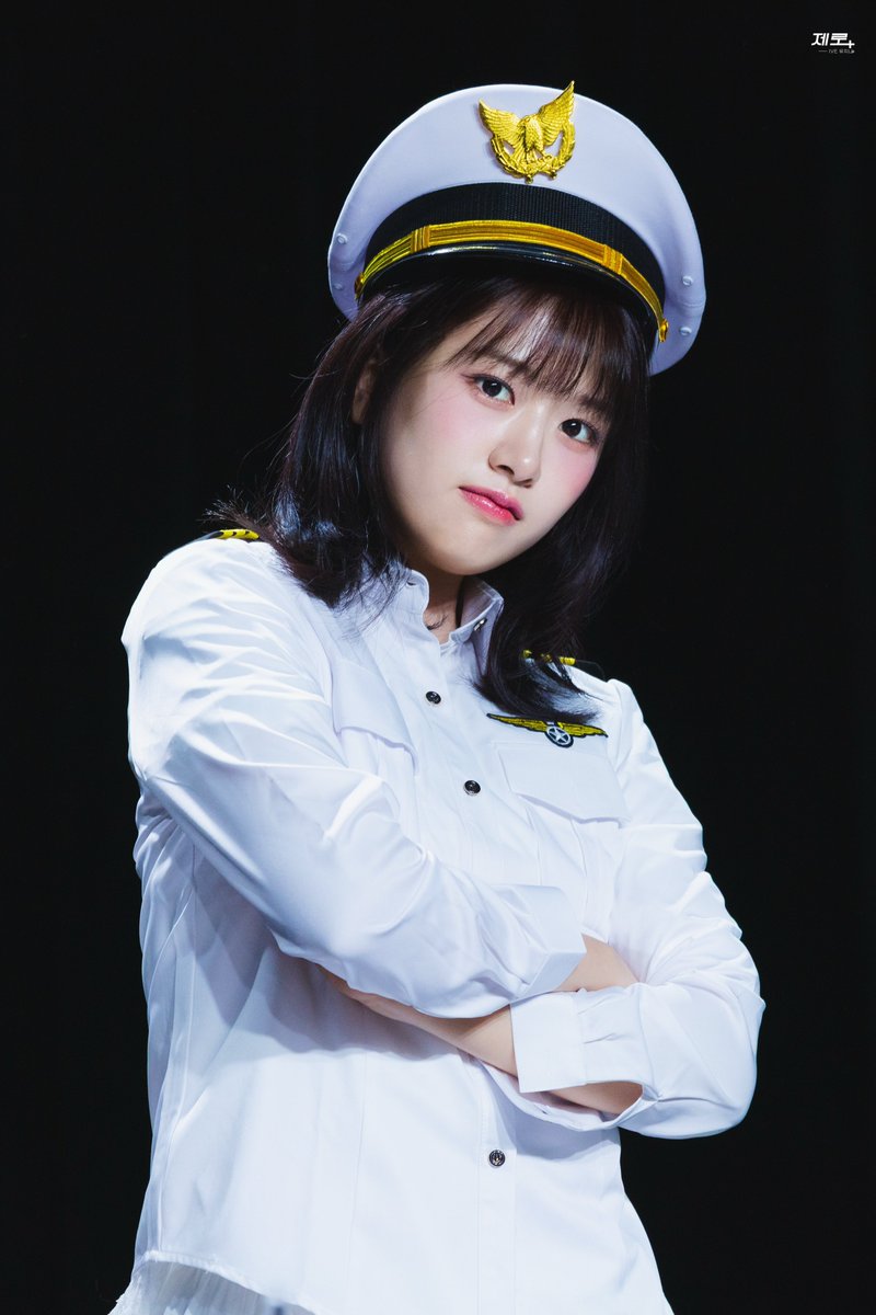 zeroplus901's tweet photo. 250314 SW팬싸  
🫡✨
#아이브 #IVE #アイヴ 
#안유진 #ANYUJIN #유진 #YUJIN #ユジン https://t.co/sJI0m8NnoJ