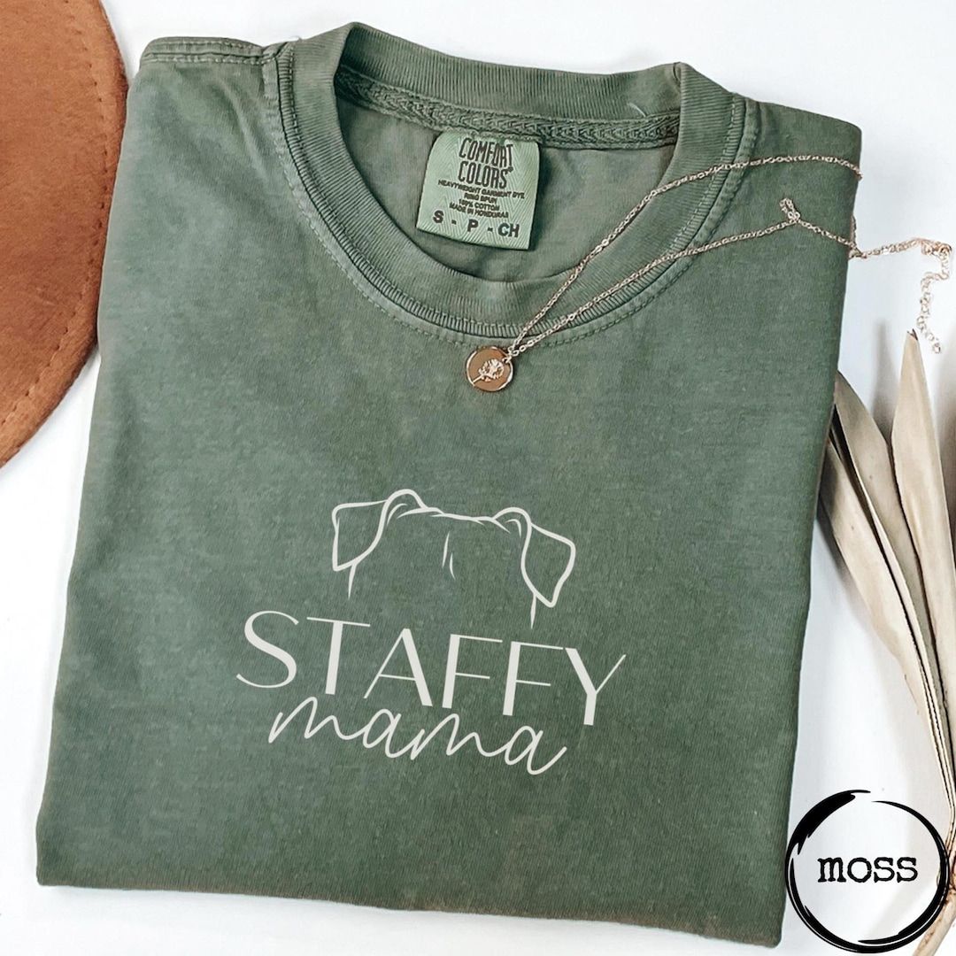 HeartSupplies's tweet image. Staffy Mama, Comfort Colors® T-shirt, Dogs Ears, Staffy Dog Owner, Staffy Mom, Staffordshire Bull Terrier Lover, Cute Dog Shirt for Mom - Etsy buff.ly/bxh1SiY 
#staffydog #staffymom #staffymama #dogmama #doglovershirt #comfortcolors