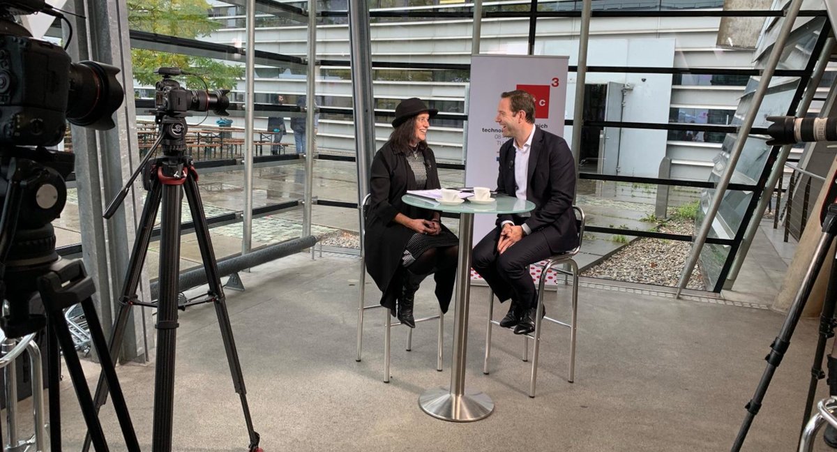 🎤 Thinking about partnering with an influencer for your next B2B event or campaign?
Check out our 5 quick tips to help you get the most out of the collaboration: emg-marcom.com/en/insights/ar…
#industrialcommunications #influencermarketing #eventmarketing