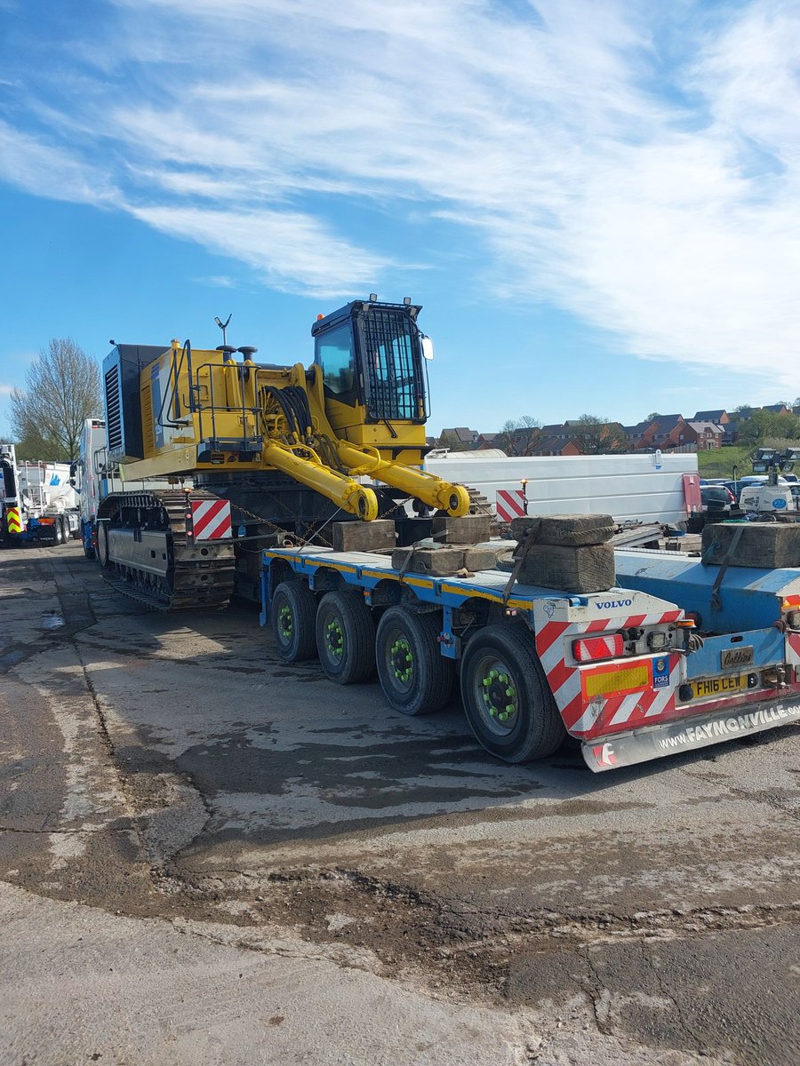 DerbysRPUBikers's tweet image. This week has seen us on multiple #abload movements around the #derbyshire area at all hours of the day.
Multiple load Movements out to the strategic road network.
Thanks for patience while doing this.
#opsbikes
#notjusttickets