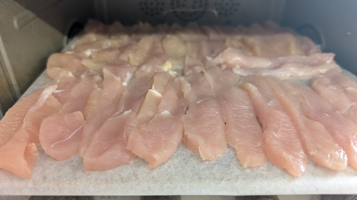 Ototocafe's tweet image. ササミジャーキー出来ました😋
#犬のオヤツ
#TESCOM