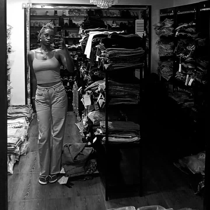 IdPrisca's tweet photo. Lotus flower and something else I cannot remember it's name all perfectly aligned on the lines on your skin, that perfect deep and hollow where the waist melts to the hipline, lotus flower and a wildness that isn't to be tamed, a kindness, 🍁 https://t.co/6C7zb2pmyg