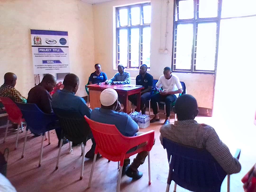 UMATI, through the UMKOBA project, hosts community dialogues with community elders,treditional healers, vendors, youth to address myths &amp; norms affecting family planning. A big win as traditional healers now request training to become change agents! #FamilyPlanning #SRHR #UMATI