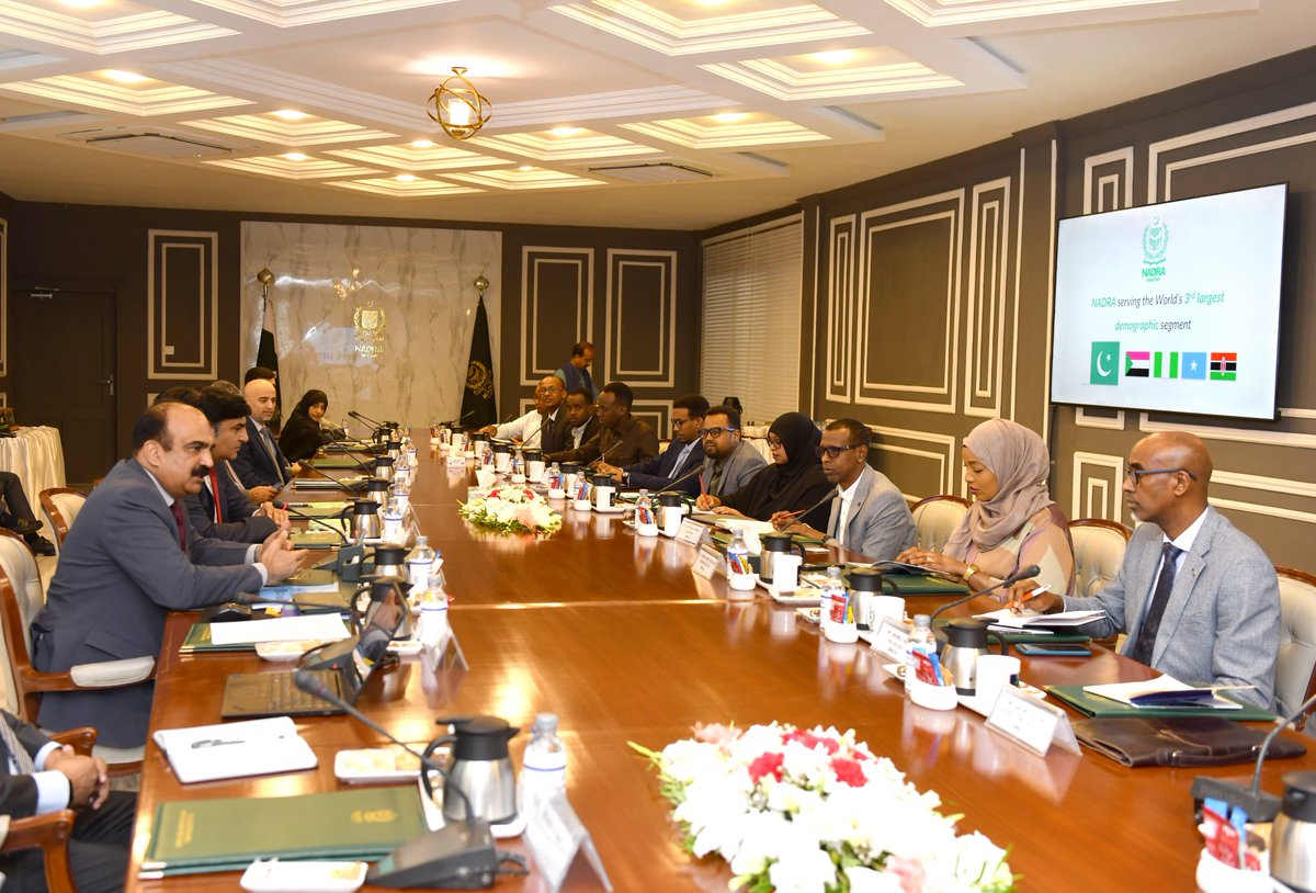 Somali Delegation Visits NADRA Headquarters to Study Social Protection Programs

A delegation from the Federal Republic of Somalia visited NADRA Headquarters as part of an official study tour aimed at exploring social protection initiatives in Pakistan.