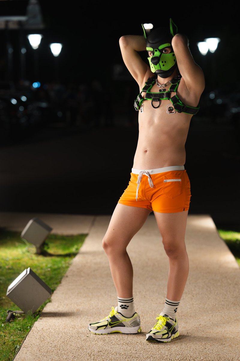 I felt so great dancing and goofing around in this slutty outfit at #Fauntastic5 🥰

Met so many nice and awesome people there, I can't wait to see you all again next year 🥹
(With even sluttier outfits 👀)

📸 Thanks <a href="/OctanOil/">💦 Octanoil 💦</a> for the awesome picture 💚