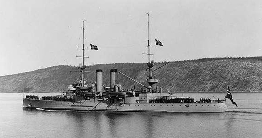 Built in Britain, Battle-Tested in Norway ⚓️
#ThrowbackThursday to April 1940: Norwegian ships Norge &amp; Eidsvold, built by our heritage company, played a crucial role—protecting Norway’s Parliament, Royal Family &amp; gold. Their legacy lives on in today’s Type 26 frigates.