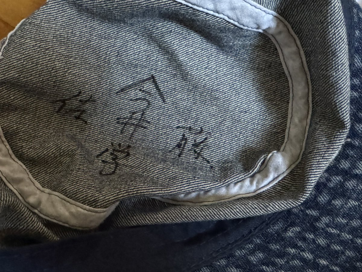_SZK_KOT_'s tweet photo. 2015年のaftertaste以来にgroup_inouワンマン来れた!
imai、cpそしてgaku urayamaのサイン入り帽子の被り時や🐬
#group_inou
#梅田クラブクアトロ
#gakuurayama
#sofyama
#imai
#urigagarn https://t.co/5yxGYmpNks