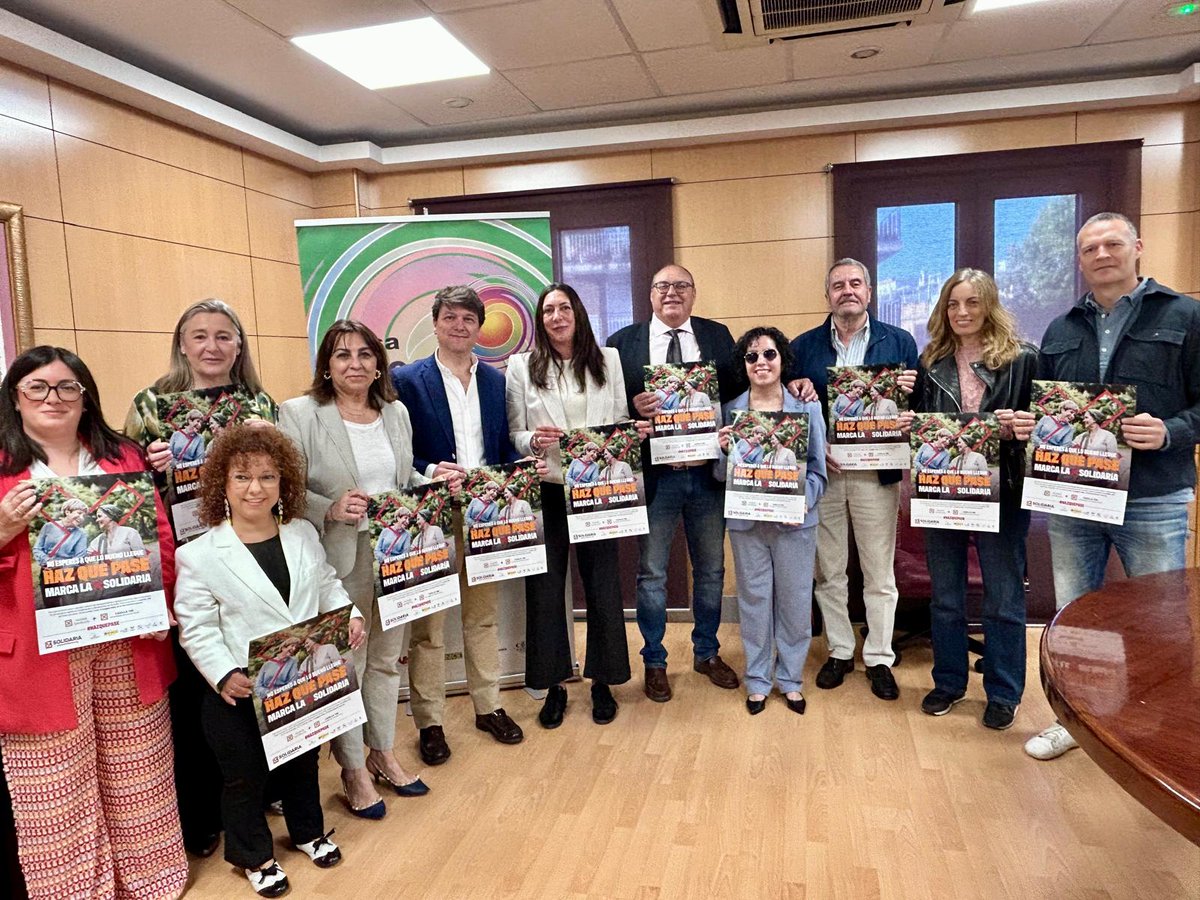 Inclusión Social, Juventud, Familias e Igualdad (@igualdadand) on Twitter photo 🔈✍🏻 <a href="/loleslopez/">Loles López</a> anima a marcar la casilla ❌ de fines sociales y de la Iglesia en la declaración de la #Renta, “Un gesto sencillo que cambia vidas” 😊
✅ Ambas casillas no son excluyentes ni suponen un coste adicional.
🗞️ lajunta.es/5kfbl 🔈✍🏻 <a href="/loleslopez/">Loles López</a> anima a marcar la casilla ❌ de fines sociales y de la Iglesia en la declaración de la #Renta, “Un gesto sencillo que cambia vidas” 😊
✅ Ambas casillas no son excluyentes ni suponen un coste adicional.
🗞️ lajunta.es/5kfbl