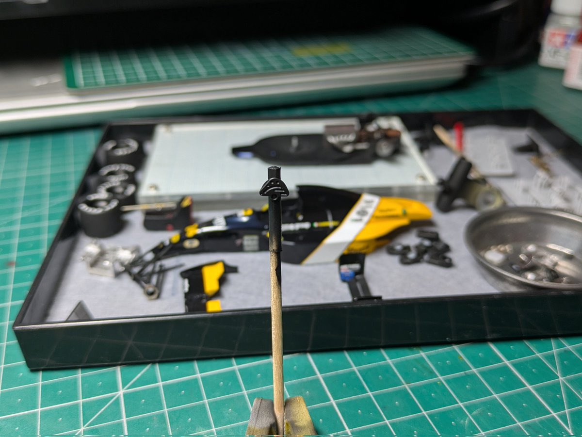 n_mansell2012's tweet photo. メーターパネルを塗装しまして、M191もいよいよエアブラシが必要な塗装は終了した気がします。
#M191
#43オモロー https://t.co/7CaXNNb02w