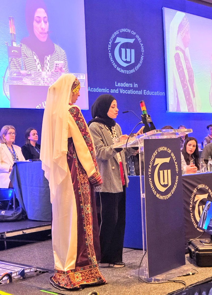 Tamar and Mahar Nijim, two sisters from Palestine gave moving speeches about the situation in Palestine.
Saoirse don Phalaistín #tui25