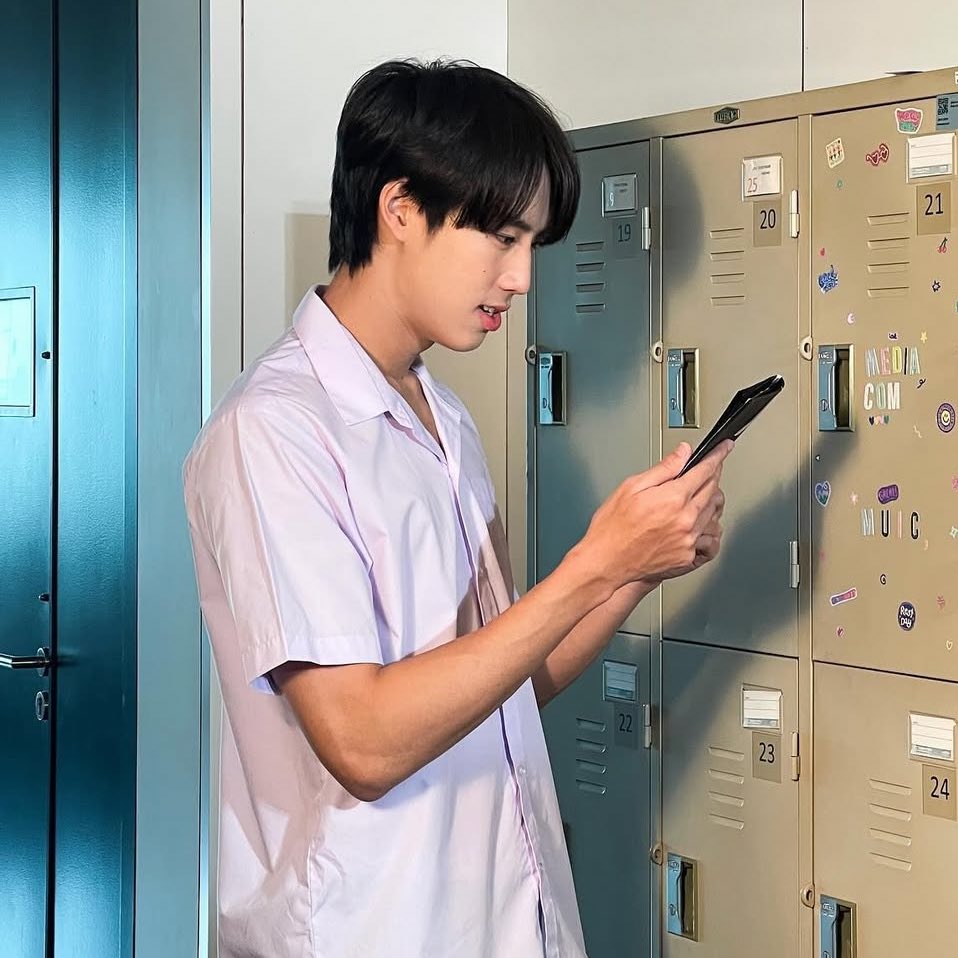 thetenthwish's tweet image. ข่าวลือที่ว่าเด็กชมรมซูโดกุแอบเอาจดหมายรักไปหย่อนตู้ล็อกเกอร์หน้าชมรมดนตรี นี่จริงมั้ย