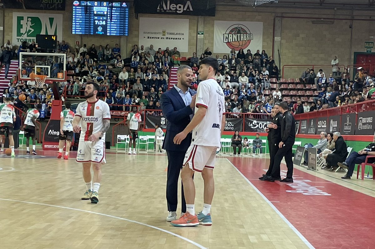 ®uбәи Цбiә®и@™ tweet media