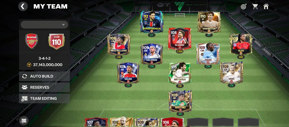 Awwwquaa's tweet photo. @KJavierFM @EAFCUniverse24 @FirstHalfYT @newcomerFM @Neonfc24 @Azraelgaming18 @khoonigamingg @KnowHash @GWM9MOP @minusfcmobile @Akash62455881 I have 1k pitch beats shards who should i get?? https://t.co/K0K8p2sili