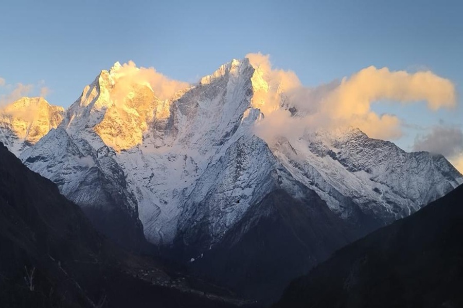 mountain_treks's tweet photo. 🎉 Congratulations, Marcus and Team, for Successfully completing the Gokyo Lake Trek 🥾

For detailed information and bookings, visit our website:
https://t.co/DsXFAbQ4ig https://t.co/UAq0cNwaIk