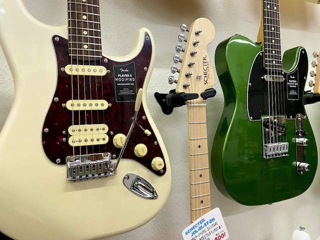 Koeido_Gakkiten's tweet photo. フェンダーNEWモデル、モダンプレイヤーの為のアップグレードが施されたPlayer II Modified!Noiselessピックアップ、ロッキングチューナー、22ミディアムジャンボフレットなど高い演奏性とパワフルなサウンドを実現!
https://t.co/L2suwHgCHu
https://t.co/73df6q4kux
#fender #playerii https://t.co/EanZLEaRbB