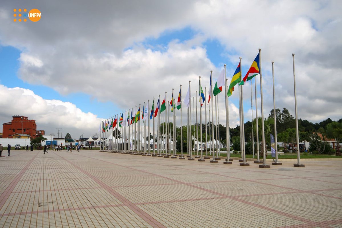 Happening now in Antananarivo🇲🇬

On the sidelines of the #5thSummit of #IndianOceanCommission, <a href="/UNFPA/">UNFPA</a> &amp; partners including Ministry of Pop &amp; <a href="/UNMadagascar/">UN Madagascar</a> are discussing the contribution of the #PrivateSector to accelerate #GenderEquality &amp; end #GenderBasedViolence in the region.