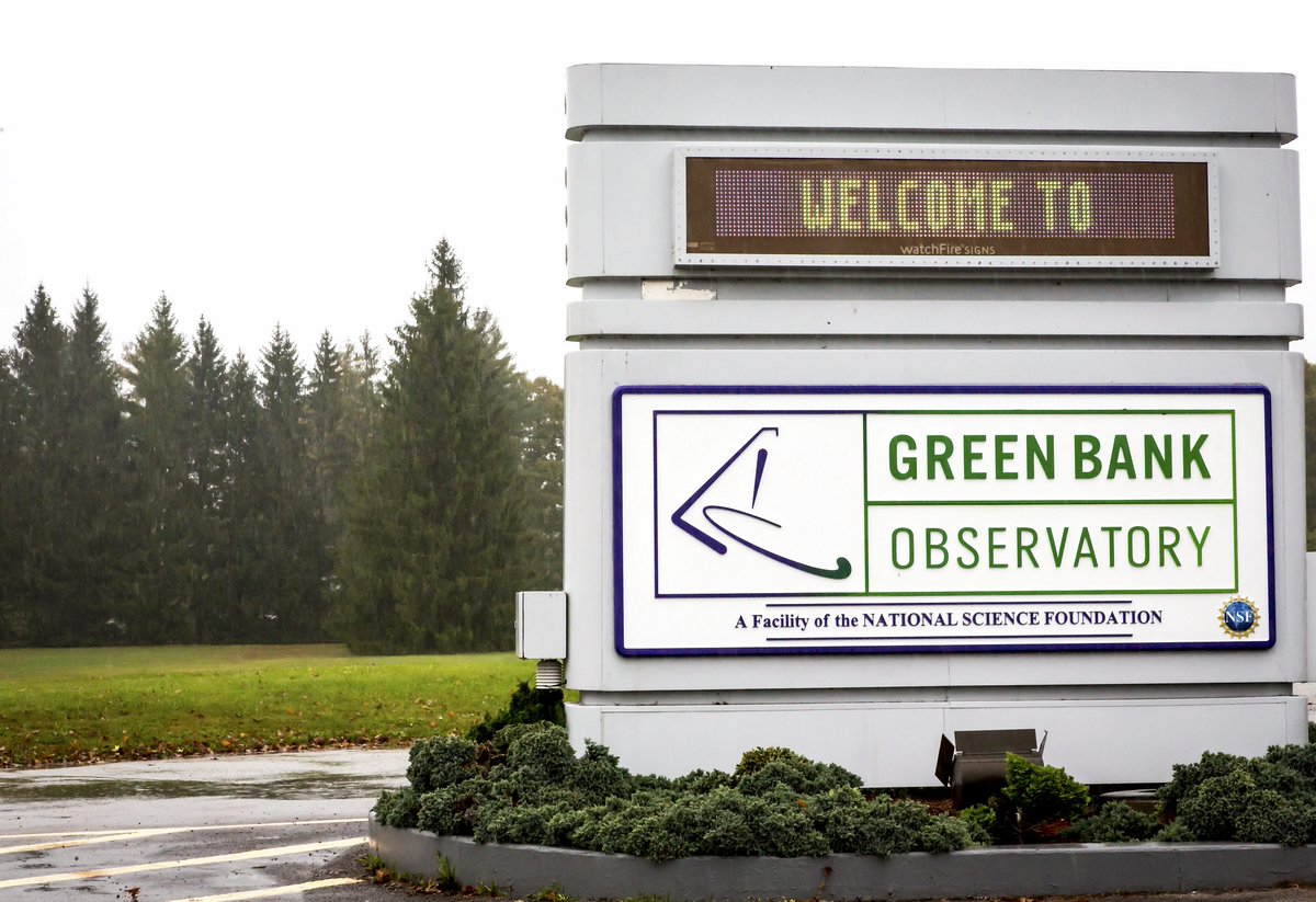 Looking for something fun to do this weekend? Visit the Green Bank Observatory Science Center!

We are open Thursday-Monday from 9:30am-5:30pm with guided bus tours at 10, 12, 2, and 4.

Drop in to get your tickets, or reserve them in advance. Learn more: greenbankobservatory.org/visit