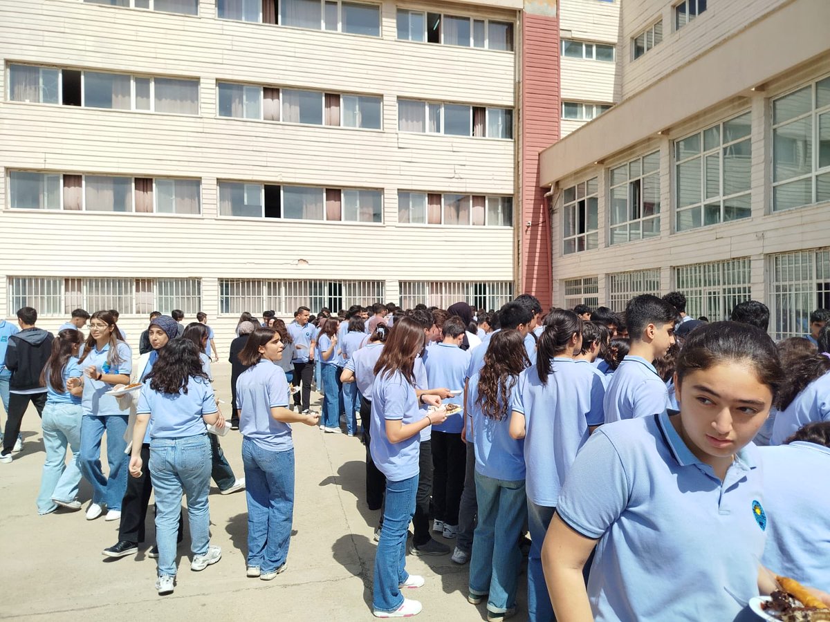 Gazzeli çocukların acısını yüreğimizde taşıyoruz.
Gazzeli çocuklara destek kermesine katkı sunan Yüreği büyük öğrencilerimize,öğretmenlerimize ve velilerimize teşekkür ediyoruz 
🇵🇸❤️🇹🇷
<a href="/tcmeb/">Millî Eğitim Bakanlığı</a> <a href="/Yusuf__Tekin/">Yusuf Tekin</a> 
<a href="/vali_zorluoglu/">Murat Zorluoğlu</a> <a href="/Murat4Kucukali/">Murat Küçükali</a> ⁦<a href="/husamettin_atl/">Hüsamettin atlı</a>⁩