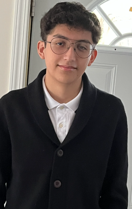 CB_ECA's tweet photo. Congratulations to Early College Academy senior Alex Valdez Perez for receiving the Bright Foundation of Iowa Award, a full cost of attendance scholarship to attend the University of Iowa! #ThisIsUsCB #AchieveMore #LevelUpCB @uiowa @ALHSathletics @CBCommSchools @brightiowa https://t.co/zjAl5TWiFQ