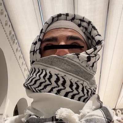 SabrinBio's tweet image. Meint ihr ich kann in Deutschland so rumlaufen ohne Probleme?