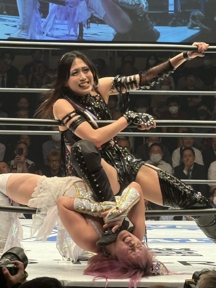 copyTOprowres's tweet photo. 情念で混沌としたメインイベント。
恩讐の清算は横浜アリーナで決着だ。

#STARDOM
#中野たむ
#上谷沙弥 https://t.co/bh2DlXHcKQ