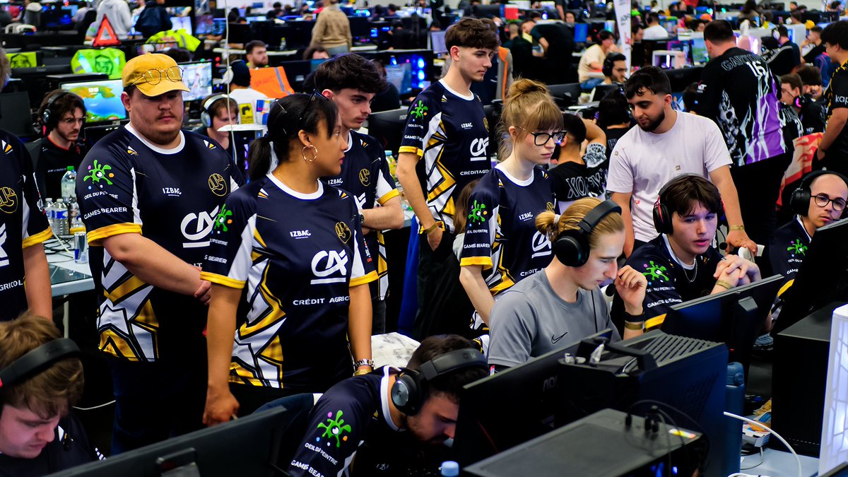 On pensait jouer un tournoi. On a vécu un tournant.

La Gamers Assembly 2025 restera un moment fondateur pour Galia Esport. 🔵🟡

Trois jours intenses. D’efforts, d’imprévus, de tension… et surtout de fierté.
Dans les halls, derrière les écrans, au cœur de la LAN on a vu une