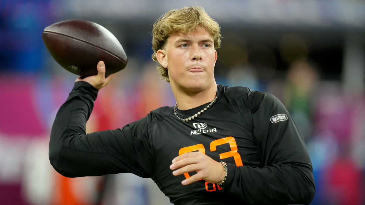 Dov Kleiman (@nfl_dovkleiman) on Twitter photo 𝗥𝗨𝗠𝗢𝗥𝗦: Jaxson Dart is NOT going to make it past the Saints at pick No.9 in the draft, per <a href="/AKinkhabwala/">Aditi Kinkhabwala</a>
"What I'm being told is that Jaxson Dart is not going to fall beyond that No. 9 pick and the Saints...that's the pick that Kellen Moore really likes."
Dart's draft 𝗥𝗨𝗠𝗢𝗥𝗦: Jaxson Dart is NOT going to make it past the Saints at pick No.9 in the draft, per <a href="/AKinkhabwala/">Aditi Kinkhabwala</a>
"What I'm being told is that Jaxson Dart is not going to fall beyond that No. 9 pick and the Saints...that's the pick that Kellen Moore really likes."
Dart's draft