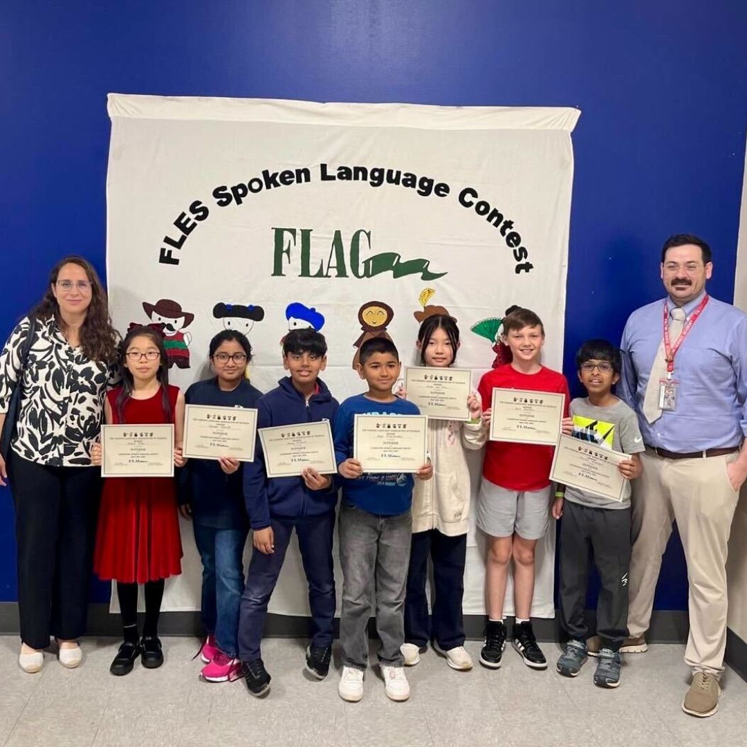 FSAPrivate's tweet image. 👏 ¡Felicidades to our Elementary World Language team and students for winning the Superior category award in Spanish at the FLAG Spoken Language Competition! 🇪🇸🎉

Proud of our Mustangs for showing excellence in language learning! 🐎✨ #WorldLanguage #Spanish #FSA
