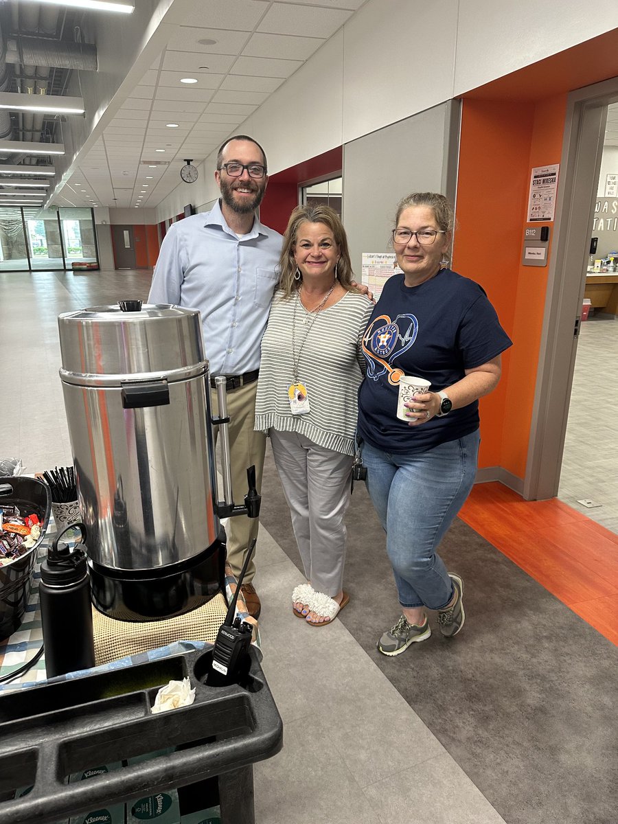 James Reese Career and Technical Center (@ctereesecenter) on Twitter photo Trolley treats for our staff today from Mrs. Michalis, Coach O, and Mr. Squires! <a href="/lizg_canchola/">Elizabeth Canchola</a> <a href="/CTESquires/">David Squires</a> Trolley treats for our staff today from Mrs. Michalis, Coach O, and Mr. Squires! <a href="/lizg_canchola/">Elizabeth Canchola</a> <a href="/CTESquires/">David Squires</a>