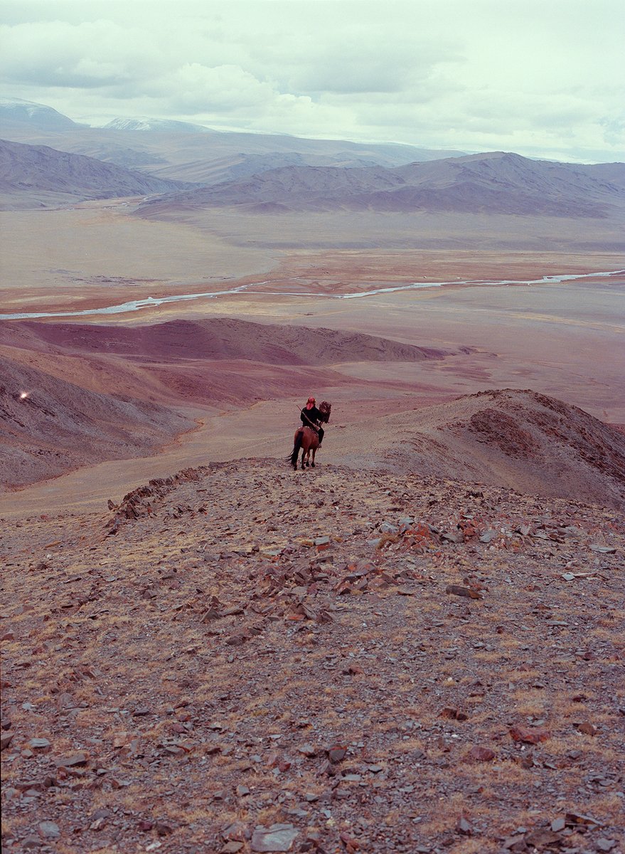 Meet Megan Eagles, winner of the Colour category in this year's Booooooom Photo Awards! Thanks to <a href="/useformat/">Format</a> for supporting the awards this year! Read our interview with Megan here: booooooom.com/2025/04/22/202…
