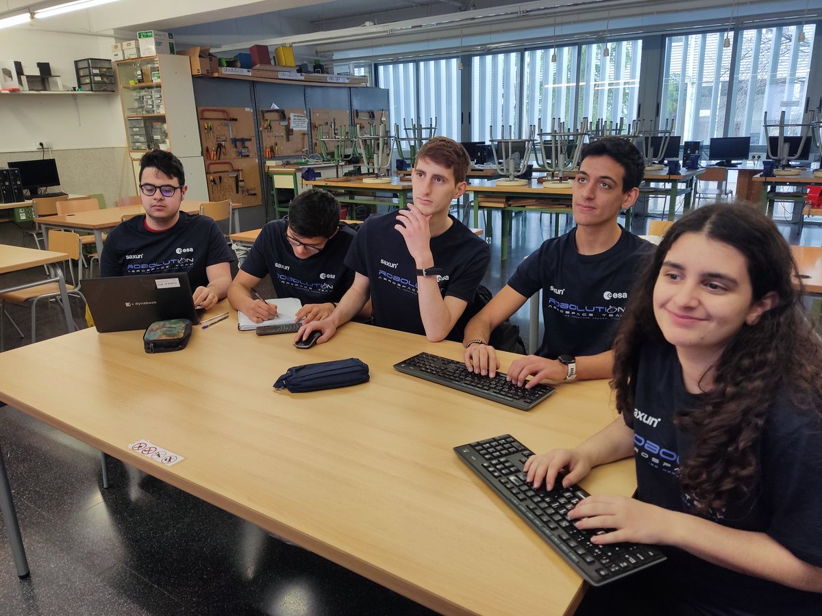 Roboluti_ON Robotic Competition Team (@roboluti_on) on Twitter photo Tremendamente orgullosos del trabajo de nuestro equipo!!! Hoy hemos obtenido el "FLIGHT STATUS", y por tanto, el experimento diseñado por el equipo SAXUN roboluti_ON será ejecutado por los astronautas de la Estación Espacial Internacional.
Vamos🚀! <a href="/ESAedu/">ESAeducation section</a> <a href="/EseroSp/">ESERO Spain</a> <a href="/Saxun_Solar/">Saxun</a> Tremendamente orgullosos del trabajo de nuestro equipo!!! Hoy hemos obtenido el "FLIGHT STATUS", y por tanto, el experimento diseñado por el equipo SAXUN roboluti_ON será ejecutado por los astronautas de la Estación Espacial Internacional.
Vamos🚀! <a href="/ESAedu/">ESAeducation section</a> <a href="/EseroSp/">ESERO Spain</a> <a href="/Saxun_Solar/">Saxun</a>