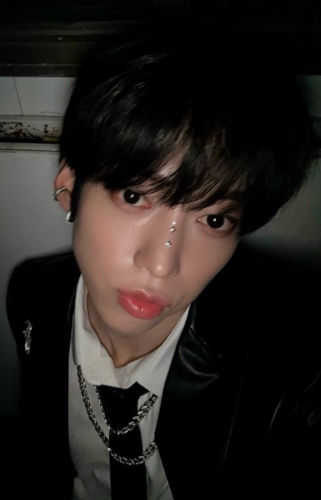 ampiesnextdoor's tweet image. i need you to be my number one♡
#KAMDEN #캠든 #앰퍼샌드원 #AMPERSANDONE #ANDRSD #ANDEARSELCADAY #ANDEAR #앤디어 @_AMPERSANDONE_