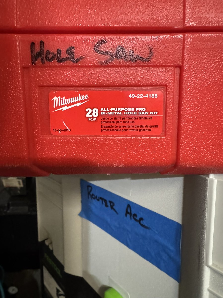 karnerjon's tweet photo. @MilwaukeeTool I had to run out for an extension. I realized that: (1)you don’t have the size marked on the package (2)my set came with two different shank sizes (3)set screw was missing because no blue lock tight https://t.co/WEYUr5AiE6