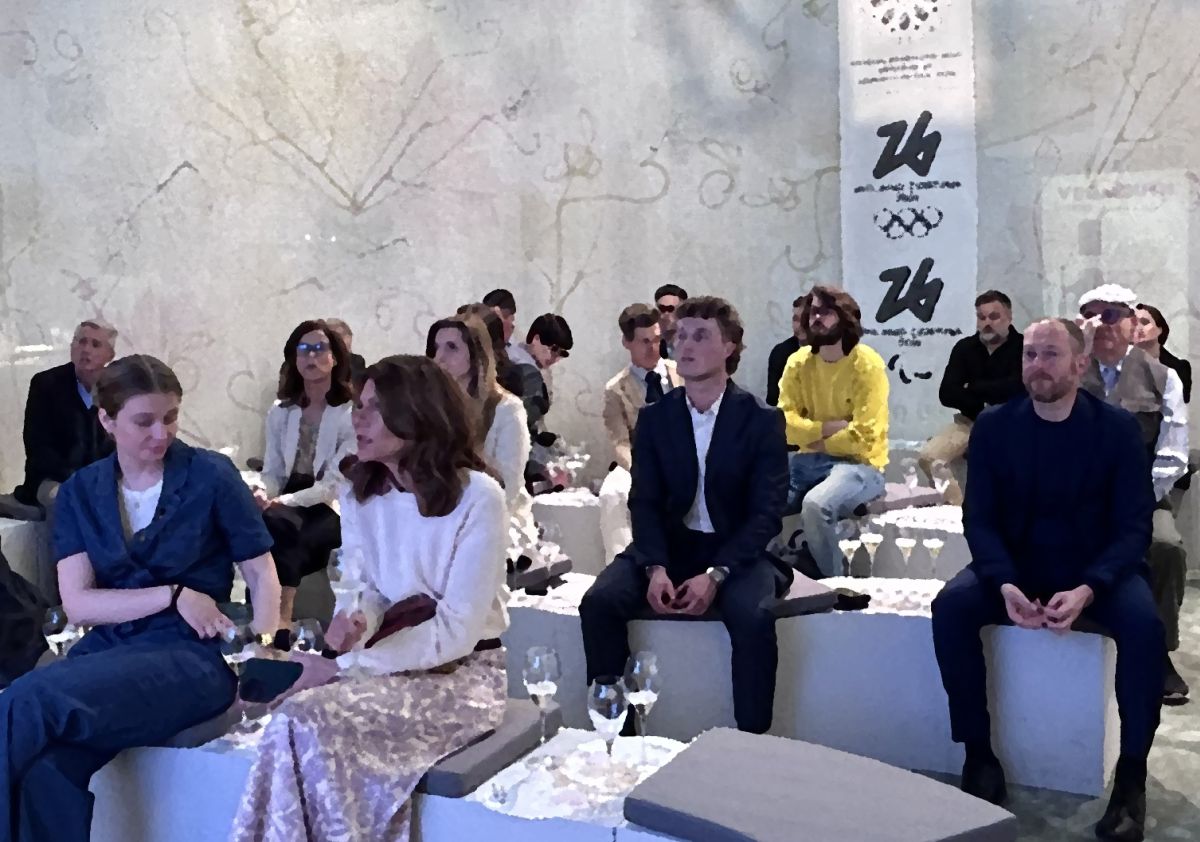 WineNewsIt's tweet photo. Non solo “#zero”: c’è chi scommette sul #vino “#lowalcol”, come il #Consorzio @ProseccoDOC. Promettono bene i primi risultati di uno #spumante a base #Glera tra 8-9 #gradialcolici, gestiti non per #dealcolazione, ma in #vigna e in #vinificazione, https://t.co/y0k3bayGlJ https://t.co/TP3OrkJXtl