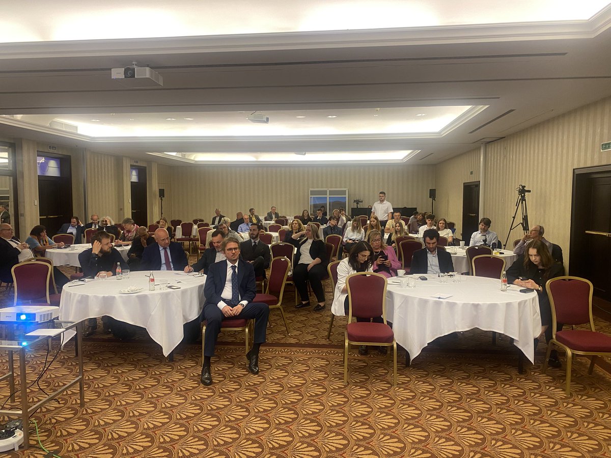 Mico_Vlahovic's tweet image. Završni panel u Bratislavi. @IED_IDE @democrats_eu Thanks, Mario Nicolini, Gabi Schmitd, @AliceBernard06, Mikel Burzako, Ivo Kaplan.
