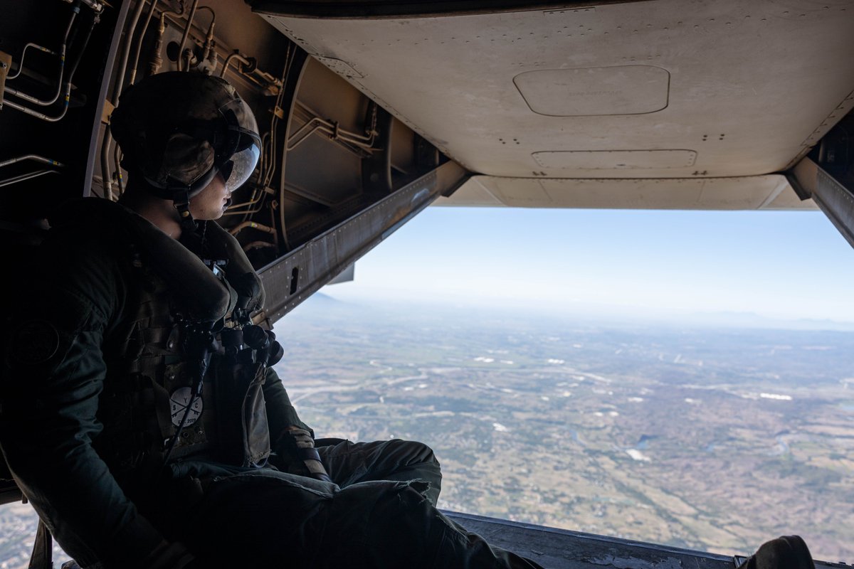 PacificMarines's tweet photo. Ospreys Fly over Northern Luzon
#PacificMarines with @3rdmaw #Balikatan25 fly over Northern Luzon, Philippines, April 20, 2025.
📸: Cpl. Manuel Rivera | @USMC
@INDOPACOM
#FreeAndOpenIndoPacific #AFP #TEAMAFP #TOGETHER #EXERCISE #BK25 https://t.co/qoBADpt35Y