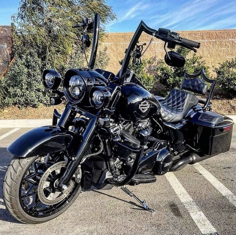 CAT1PRO's tweet photo. @JayVanOrman @kdwho @geotruckr @EdMapes1 @Tx_sweet_tea @JamesDe13438573 @HarleyHogman @tcoley1 @JohnKish20 @TamiK_Colorado @studentoflife @CweetKeller @BussellMelvin @SeaborneAndrew @JeffMG68 @LOVEPinkyPink1 @Eddybotil @gianna_gianna66 @Truth_Seeker179 @RoyceNewton4 @kbbcubed @PriorGirl_ @AZ_HogMan @elusive_gp @FoundinNV @mez_merrill @LaurieSzaroz @PedalFull @BellaJeepGirl @goodenough_fu @CityofTwoRivers @Mark_R1_5VY @JayDee1418 @TexasDamnit @TheFigen @tyler_casper @THEJeepMafia @Tank92007670 @gerarditomuris1 @pwf2150 @TowingMikes @michele69028102 @Pamofalla @RiskyPleasures @SeattleKraken @Costco @Real_Sasquatch5 @amazon @LasVegas ✝️☀️🌻✌️😎🏍️🏍️🏍️ #PNW
#GoodMorning #Jay and all you #Mighty #Fine #Folks. 
   Here in #Eastern #WA, not a cloud in the sky. Gonna be #75F+ today. It's an #Awesome #Day to #Ride here. I'mma gettin' ready...
Hope you have a great day too. https://t.co/S91apdIZCX