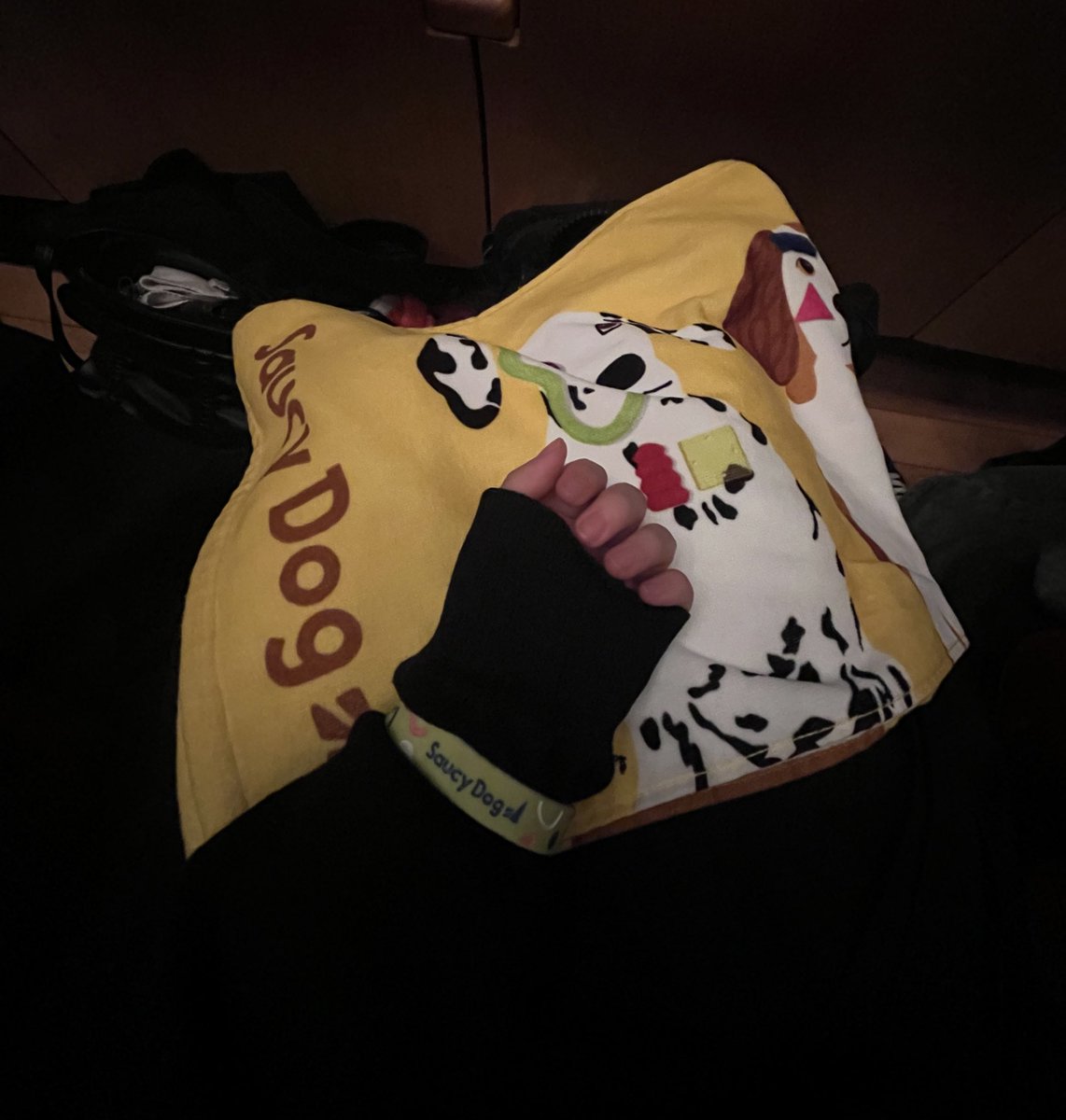 みひ tweet media