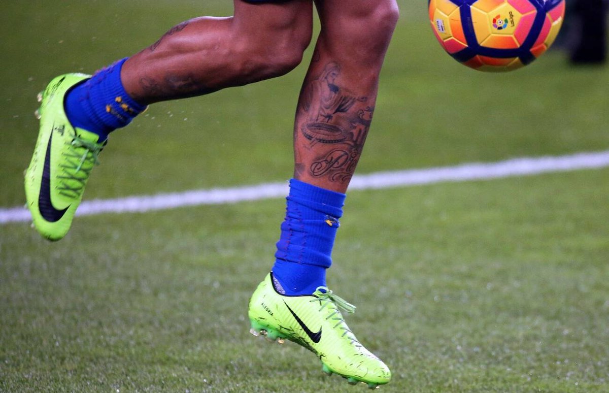 10 (@neymarxe) on Twitter photo 