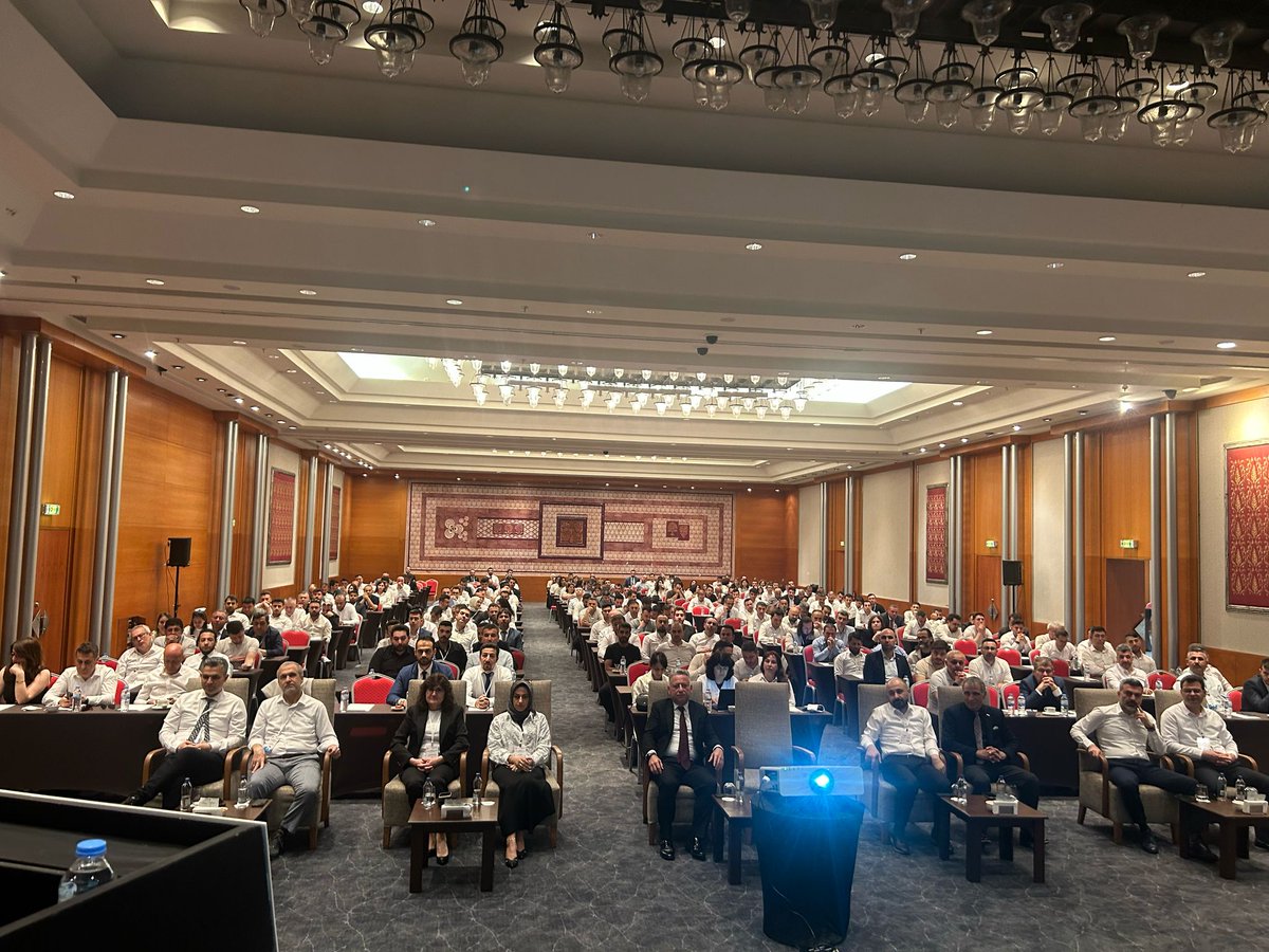 GSB - WİFİ Koordinasyon ve Bilgilendirme Çalıştayı, Türk Telekom ev sahipliğinde Bilgi İşlem Koordinatör ve Sorumlularının katılımı ile verimli bir şekilde tamamlanmıştır. Bu imkanı bize tanıyan ( <a href="/OA_BAK/">Dr. Osman Aşkın Bak</a> ) Sayın Bakanımız Dr. Osman Aşkın BAK 'a teşekkür ederiz.